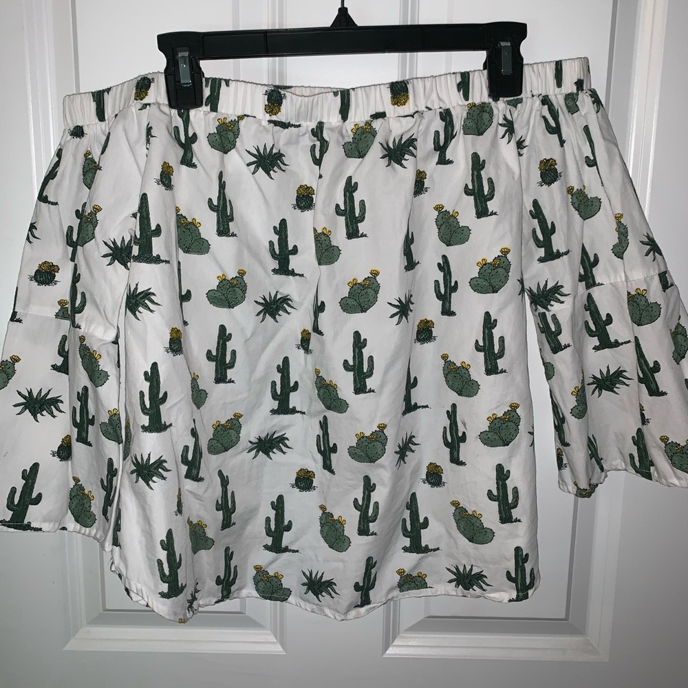 Francescas off the shoulder cactus top